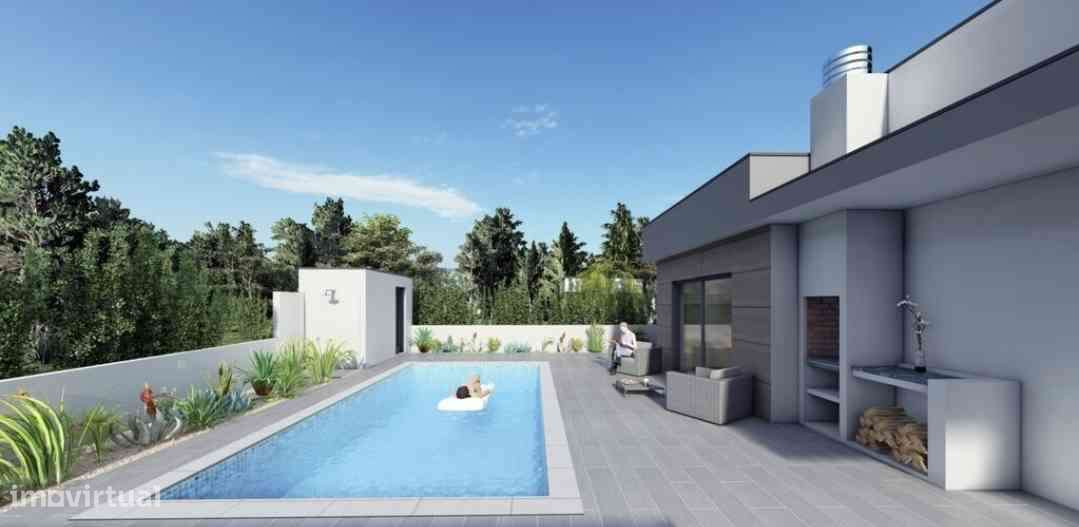 Moradia T5 Isolada com Piscina em Azeitão-12