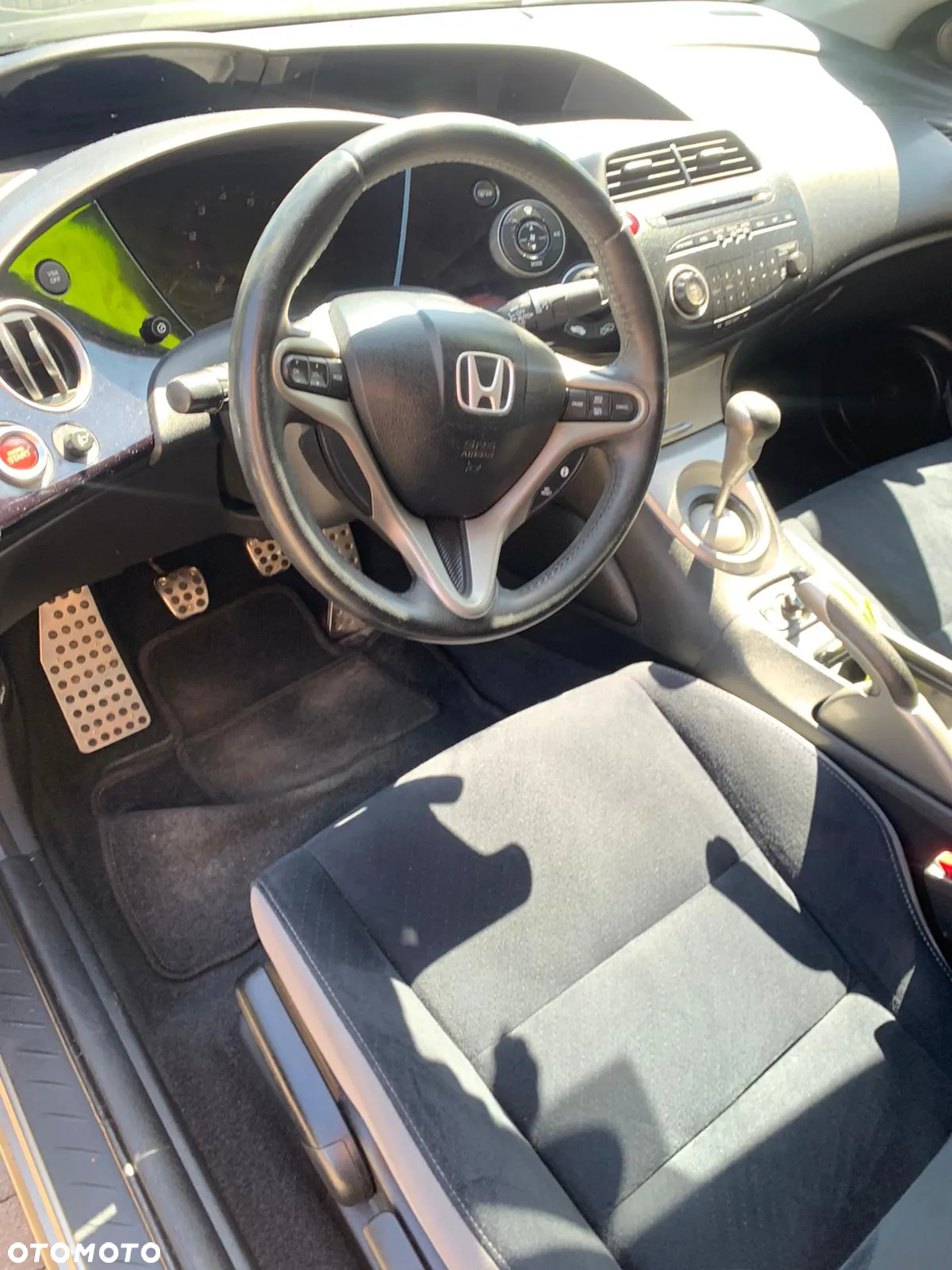 Honda Civic 1.8 Comfort - 17