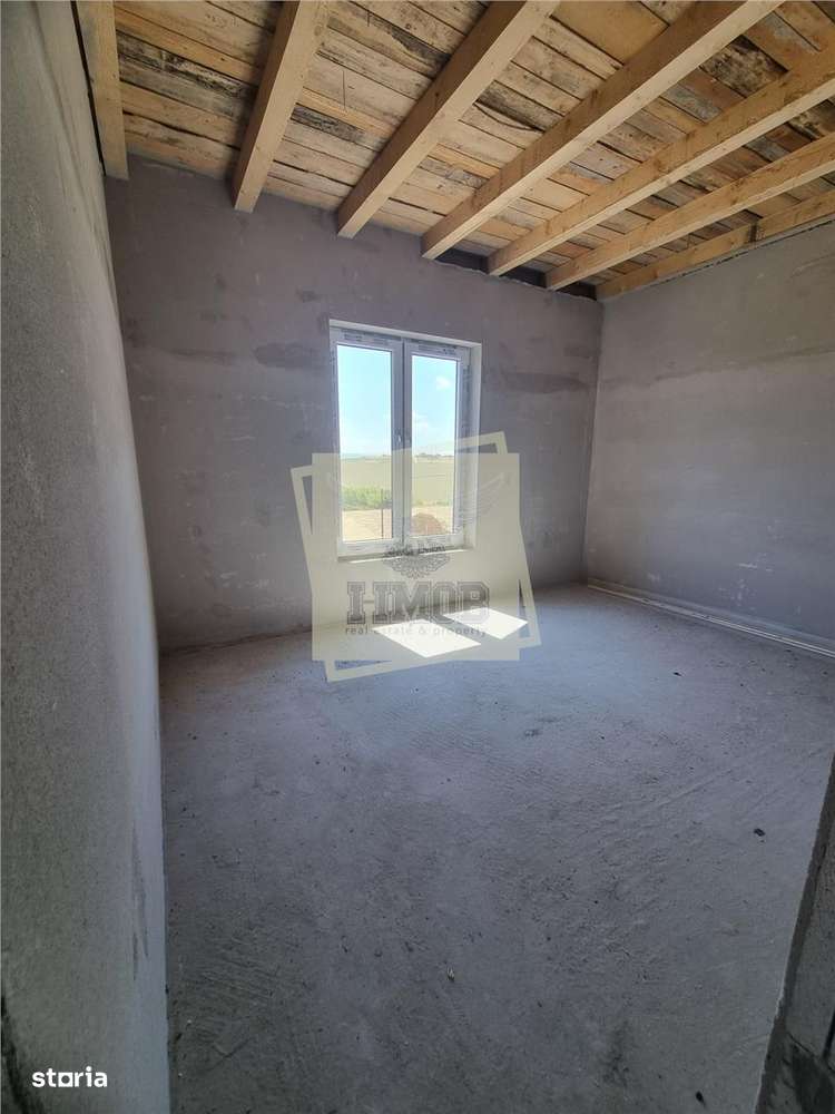 Casa cu 4 camere 2 bai 180 mpu in zona Sura Mare - Imagine principală: 4/16