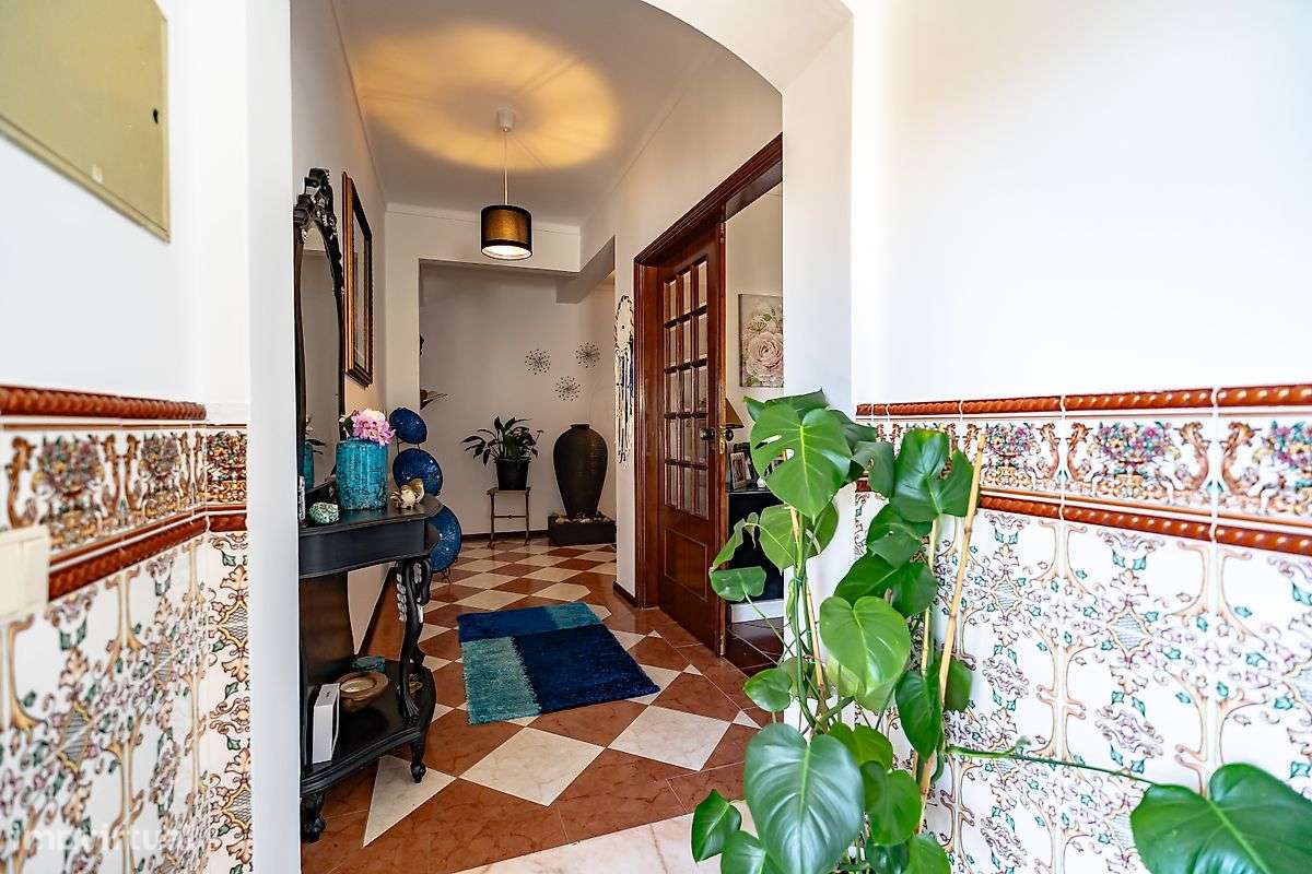 Excelente moradia T5 em localização única em Montemor-O-Velho.-16
