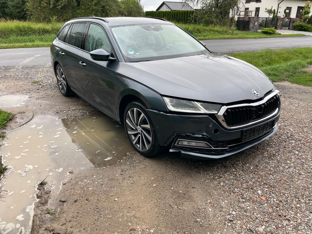 Skoda Octavia IV (2020-) 2.0 TDI DSG Base 2021