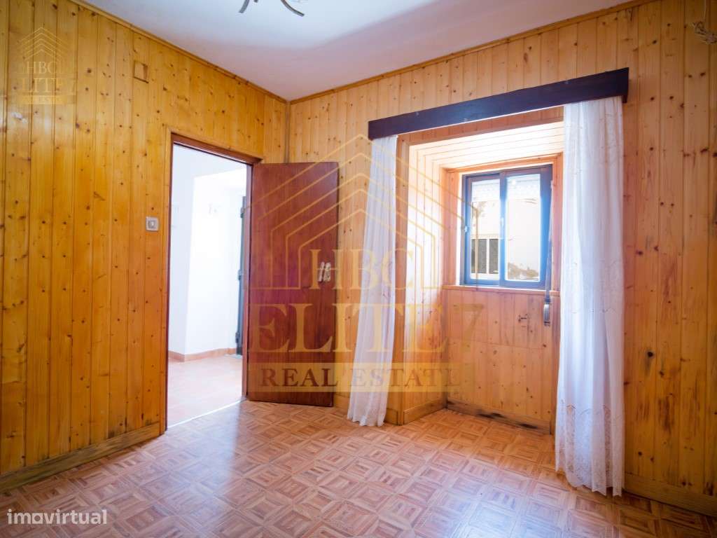 Moradia T3 para Renovar | Vau, Óbidos-9