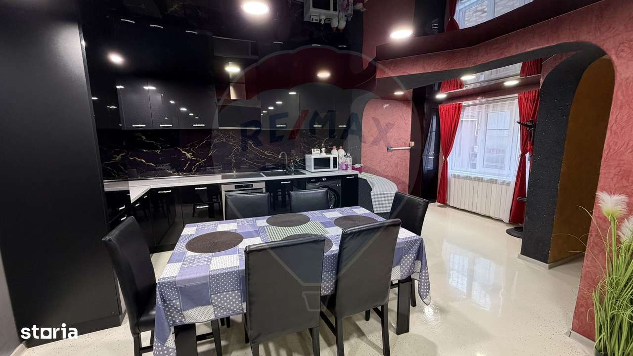 Casă / Vilă cu 3 camere de închiriat în zona Bd. Cosbuc - Galati - Imagine principală: 3/11