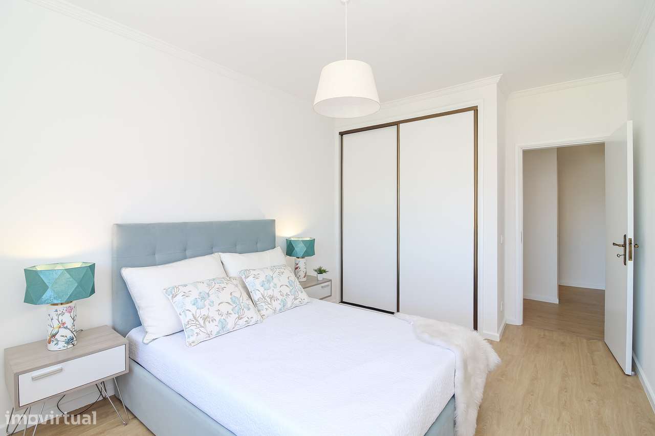 Apartamento T2 | Último Piso | Duas Frentes | Garagem | Valongo-15