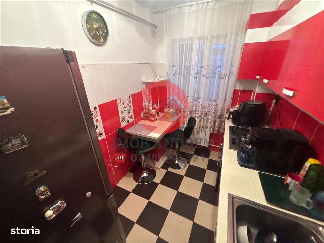 Apartament renovat 2 camere, mobilat, vedere catre faleza - Imagine principală: 5/12