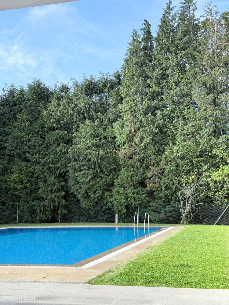 Moradia T3 com suite master, em condomínio de prestígio – Estrada Real-5