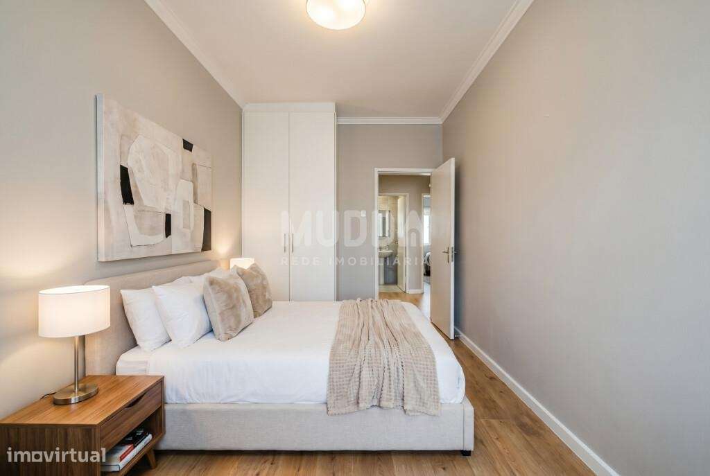 Excelente oportunidade no centro da Amadora: Apartamento T2 com locali-10