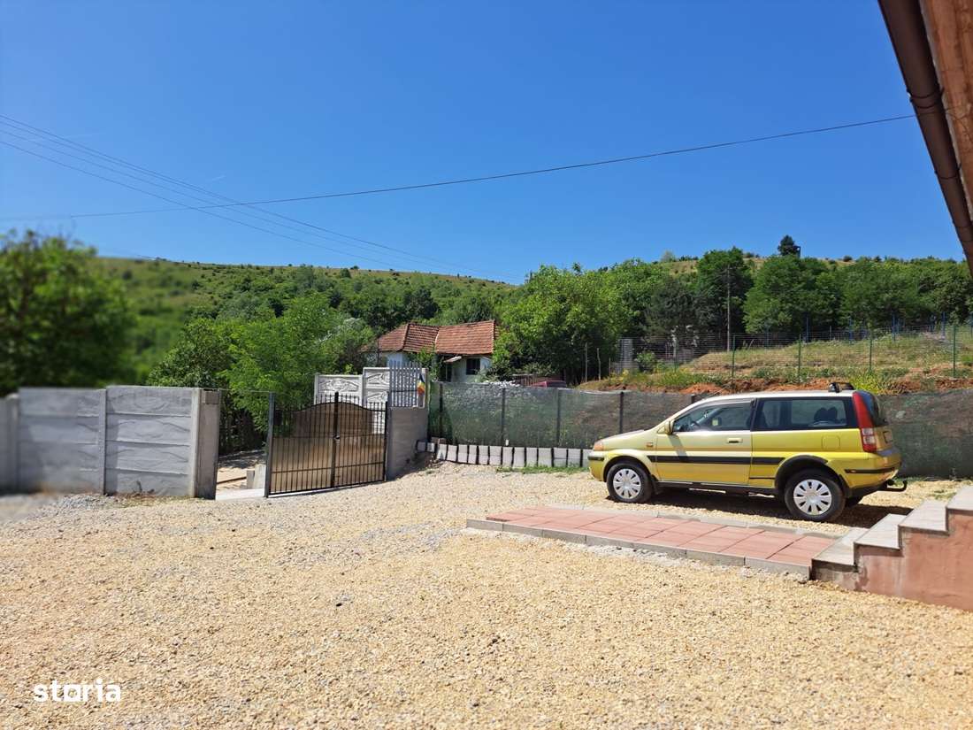 Vând casă parter în Teliucu Inferior, la 6km de Hunedoara, teren 555mp-4