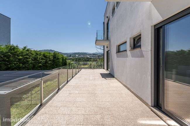 Moradia T4 com 2 Suites em Dume - Braga-9