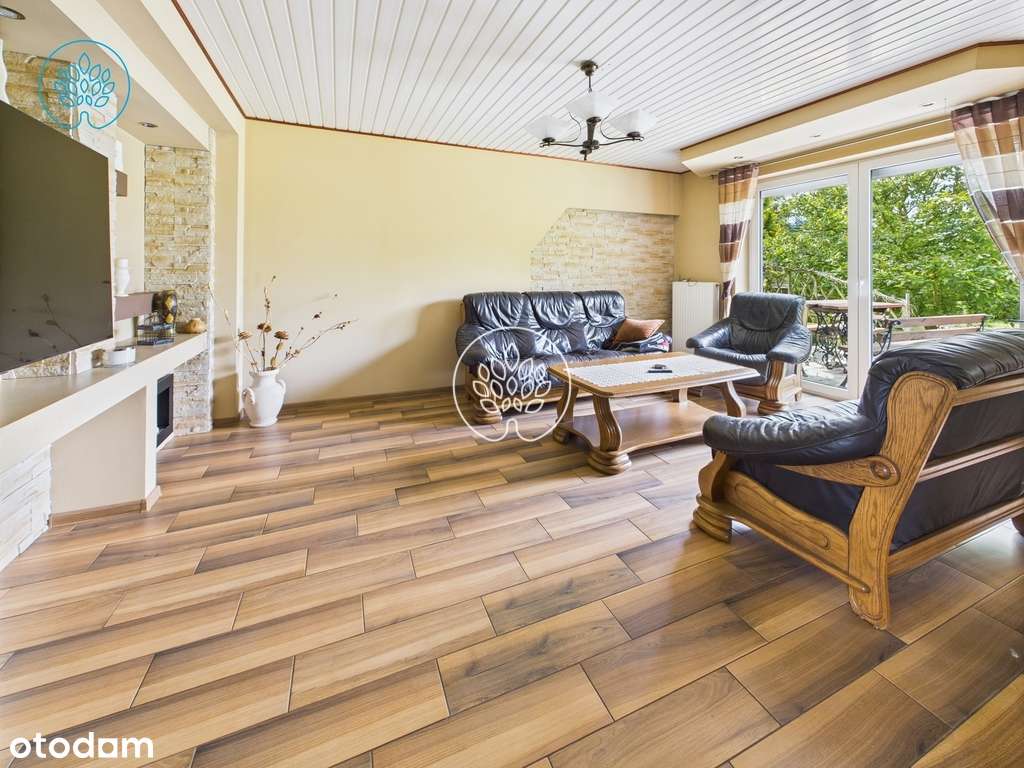 Funkcjonalny dom z własnym stawem, top - Pełny obrazek: 2/17