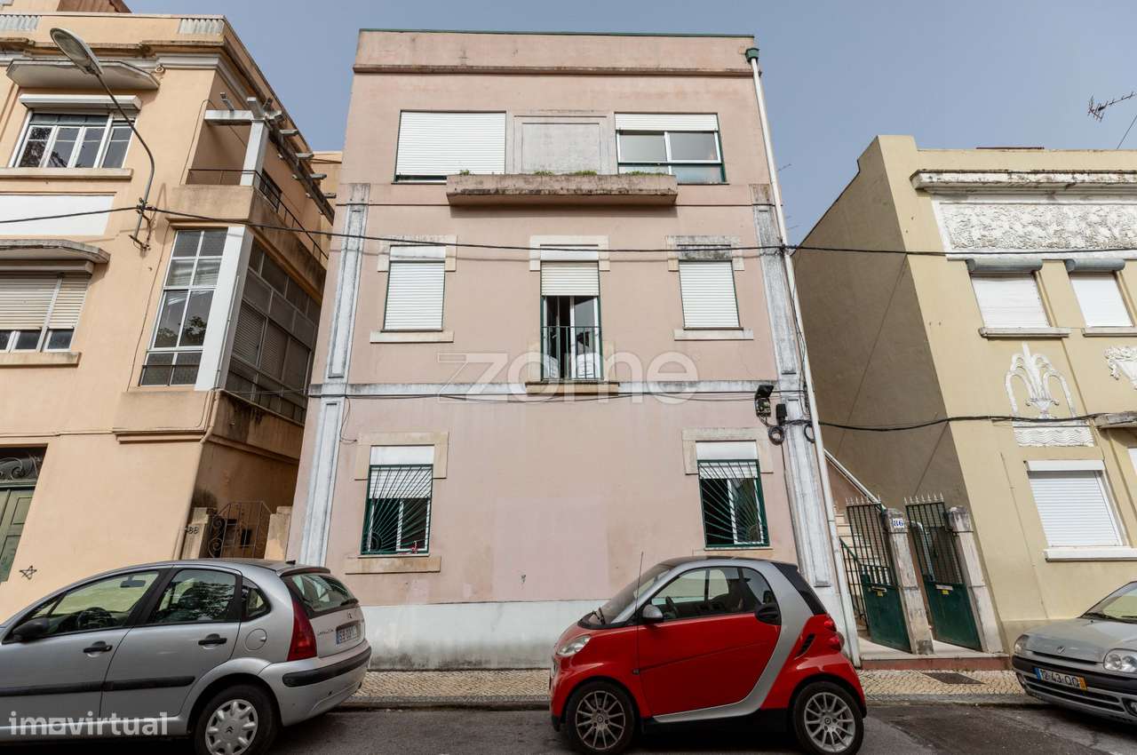 Prédio composto por dois apartamentos | Guerra Junqueiro | Coimbra-46