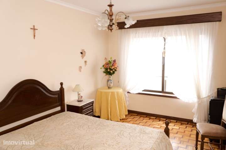 Oferta da Escritura e Registo .Apartamento T2  na Póvoa de Varzim-4