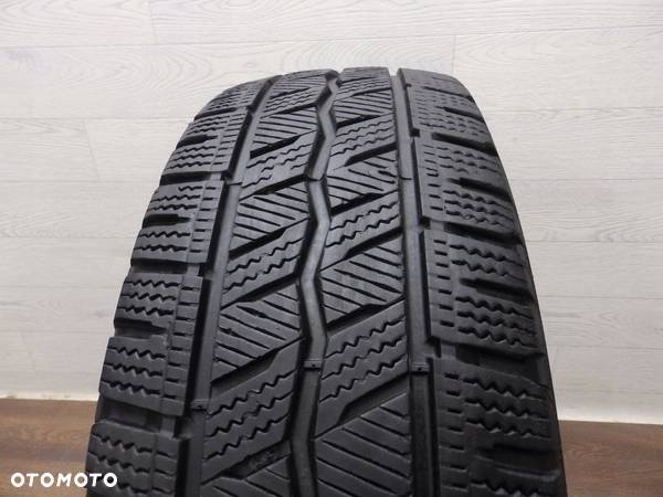 Opona zimowa Hankook Winter ICept 205/65/16 C - 2