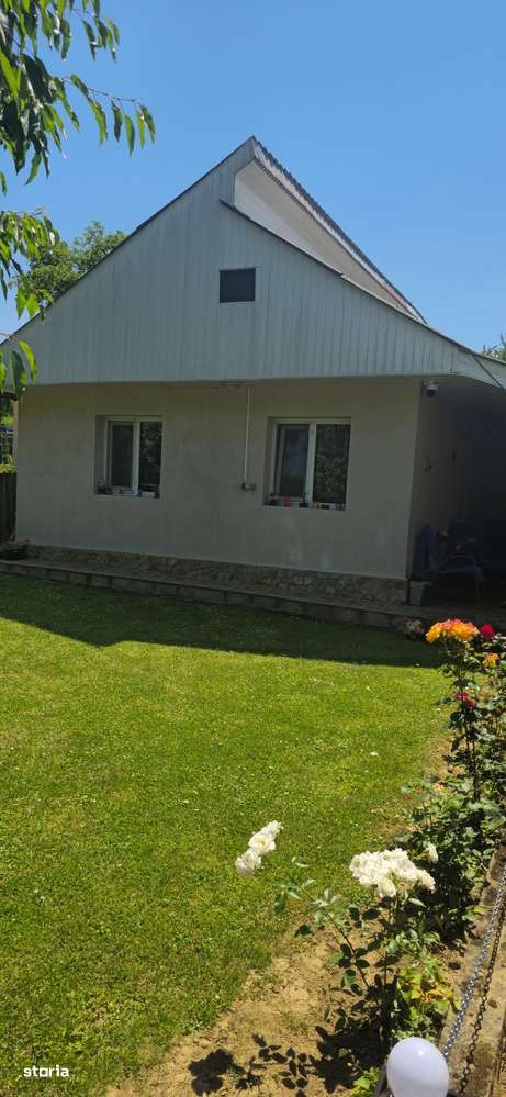 Casa, 1 900 m²,  - Imagine principală: 2/8