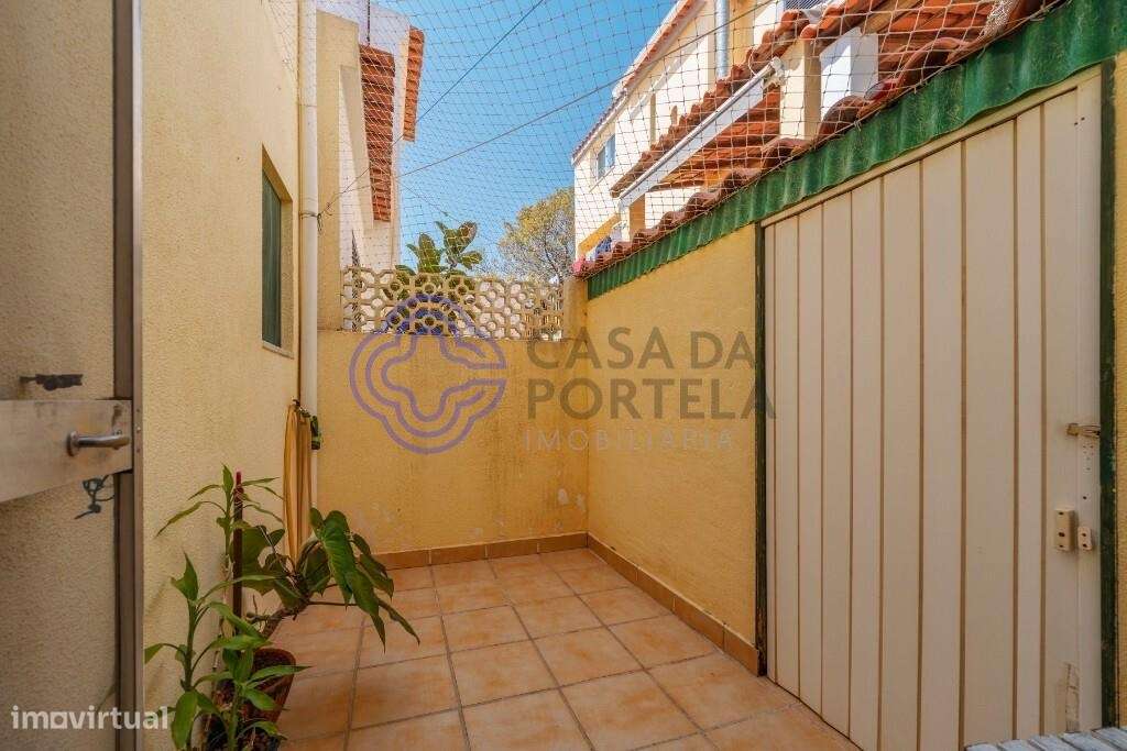 Magnífica Moradia T3 com Vista Mar e Localização Estratégica – Loulé-28