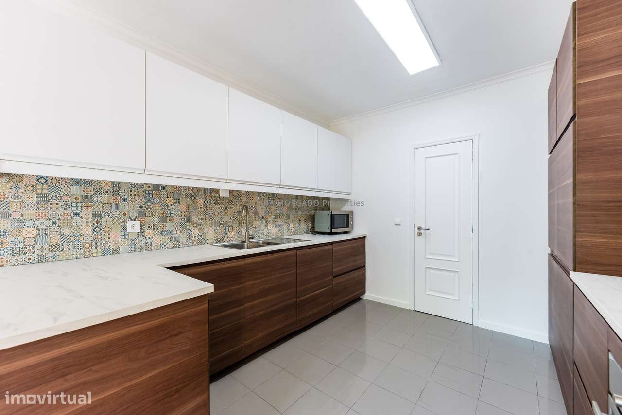 PARA INVESTIDORES - Apartamento T3+1 Renovado na Quinta da Beloura-15