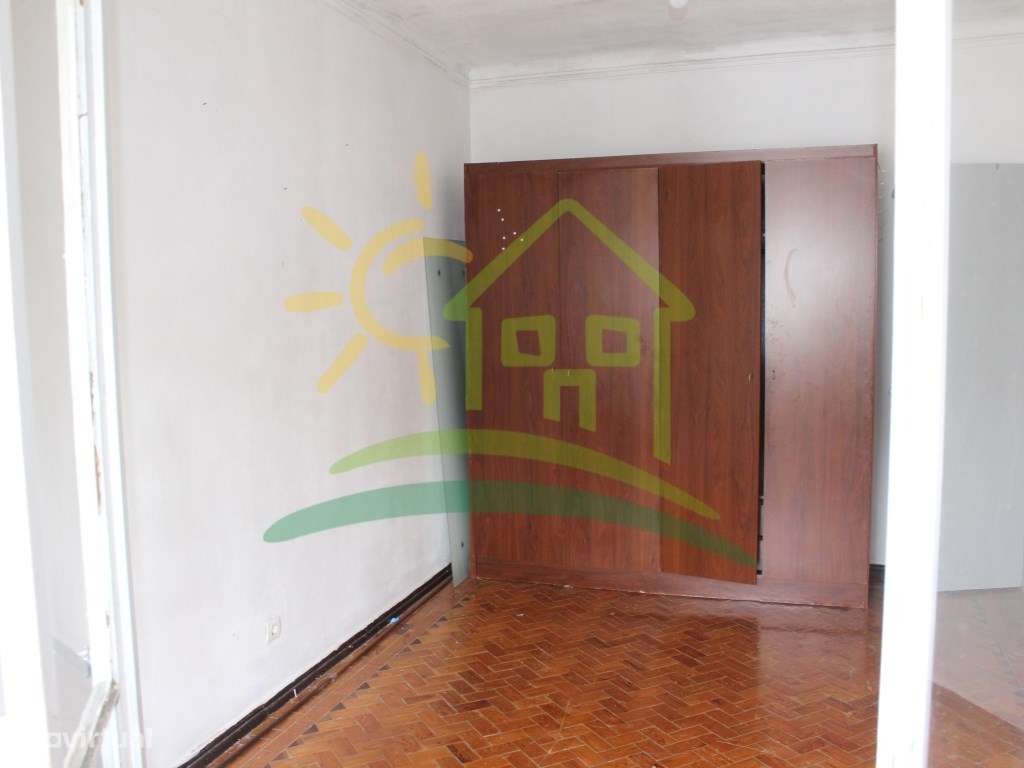 T3 Olival Basto a 10 min a pé do Metro-20