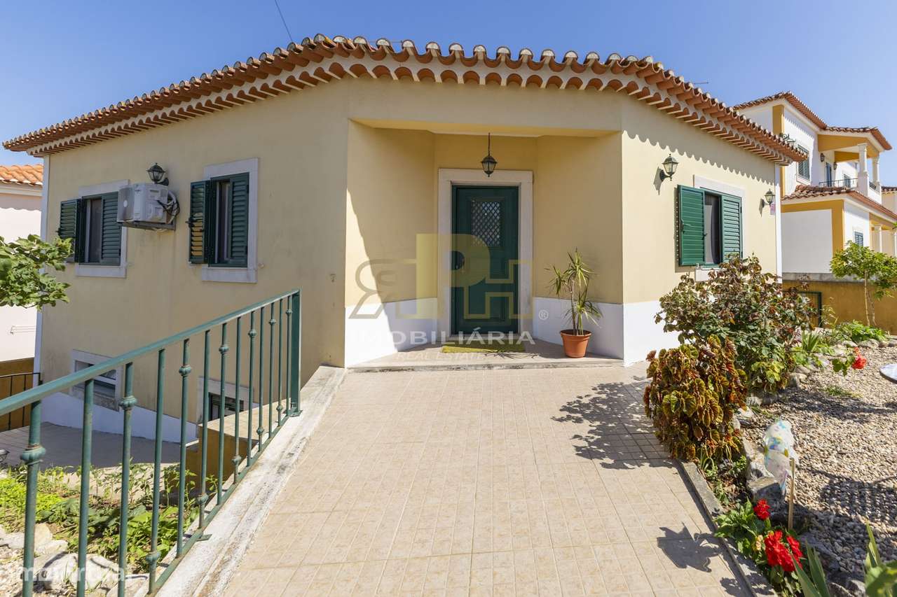 Moradia T3 Venda em Santarém (Marvila), Santa Iria da Ribeira de Santa-0