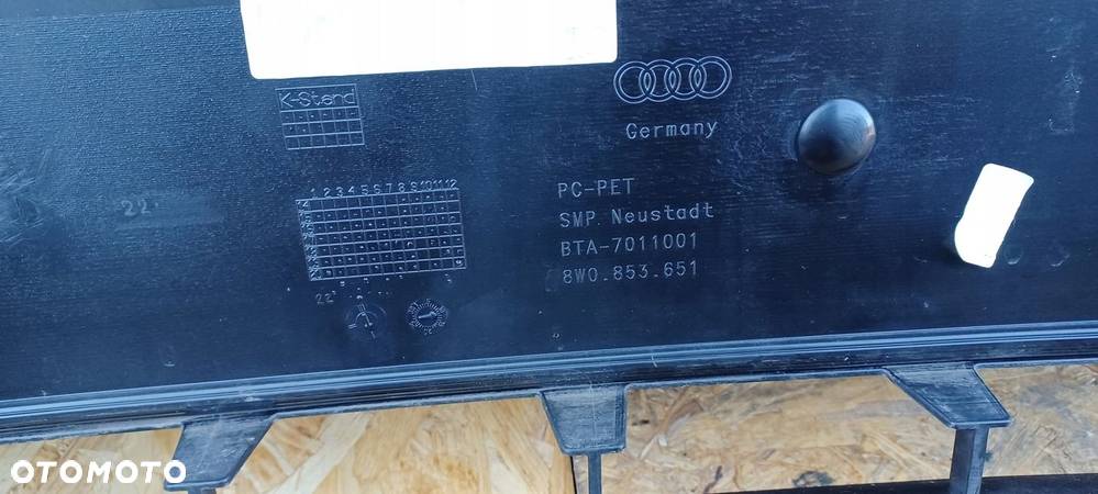 AUDI A4 B9 8W GRILL ATRAPA 8W0853651 - 8