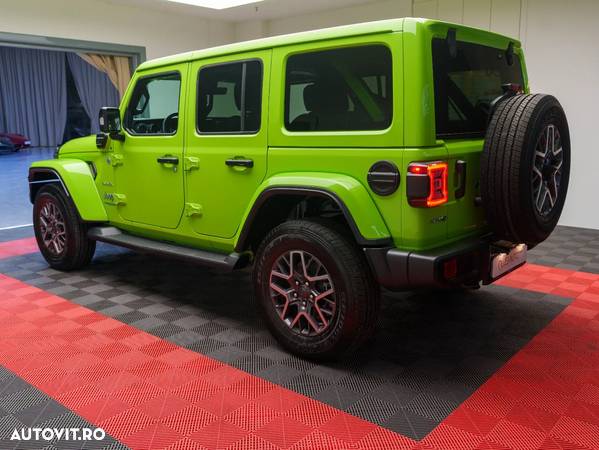 Jeep Wrangler - 5