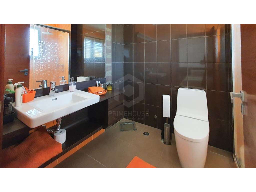 Moradia T5 Contemporânea na Arrábida - Elegância, Conforto e Exclus...-25