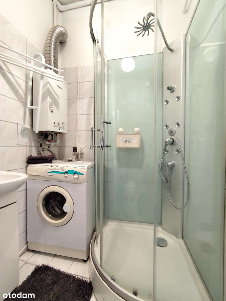 Osiedle A, 2 duże pokoje, oddzielna kuchnia, balkon! OKAZJA!!!-6