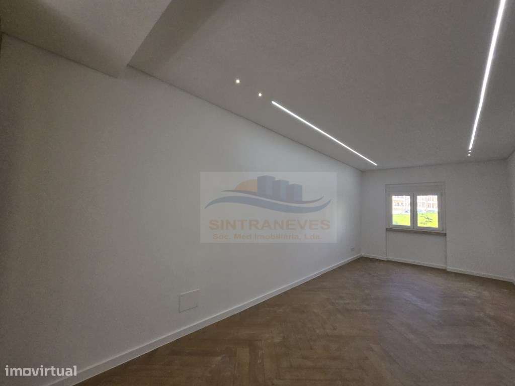 T3 Junto á Urbanização Vila Chã, com 2 WCS e Varandas - Totalmente ...-15