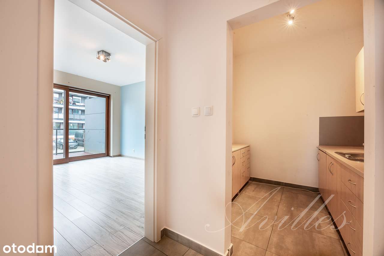 Przy Osi Królewskiej na mieszkanie lub biuro.-14