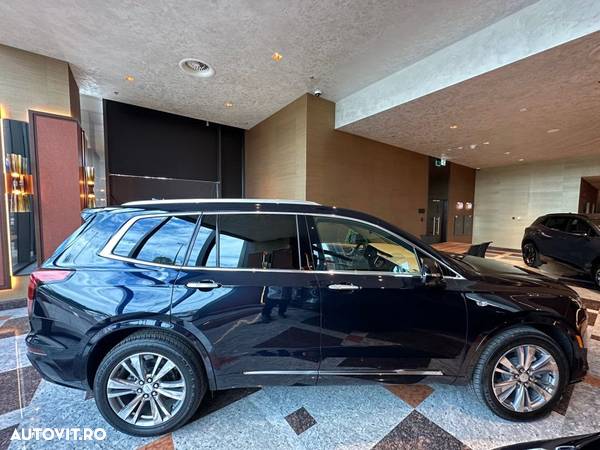 Cadillac XT6 - 4