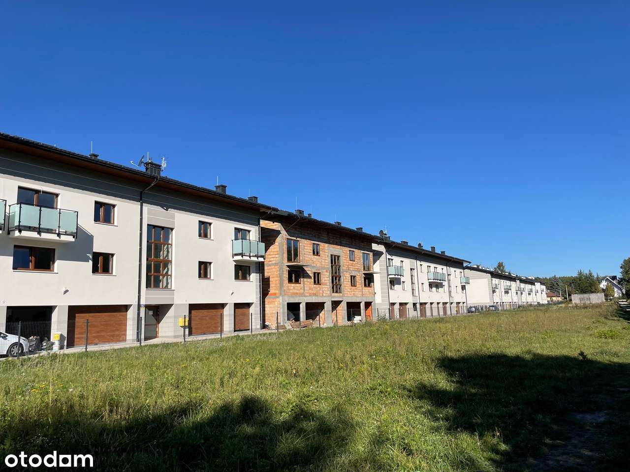 Nowoczesne 3-pokojowe mieszkanie z balkonem i garażem-9