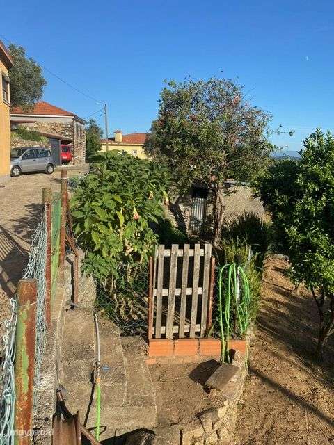vende-se moradia em Aguiar de Sousa - Grande imagem: 4/28