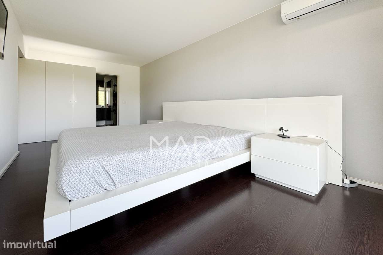 Apart. de luxo T3 (último piso) c/vistas p/Castelo de Guimarães-16