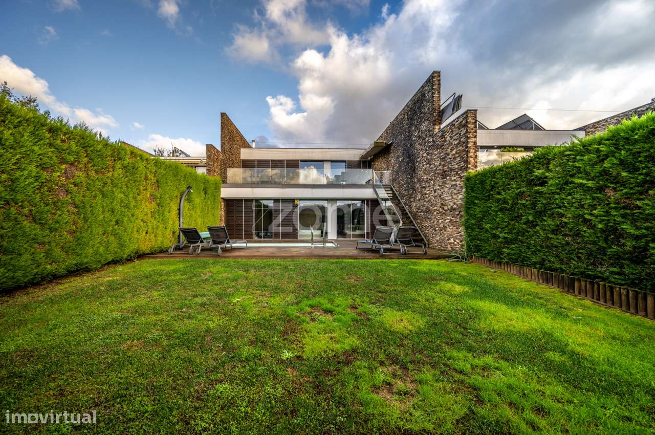 Moradia de Luxo T4 com Piscina no Vale Pisão – Nature Resort - Grande imagem: 2/39