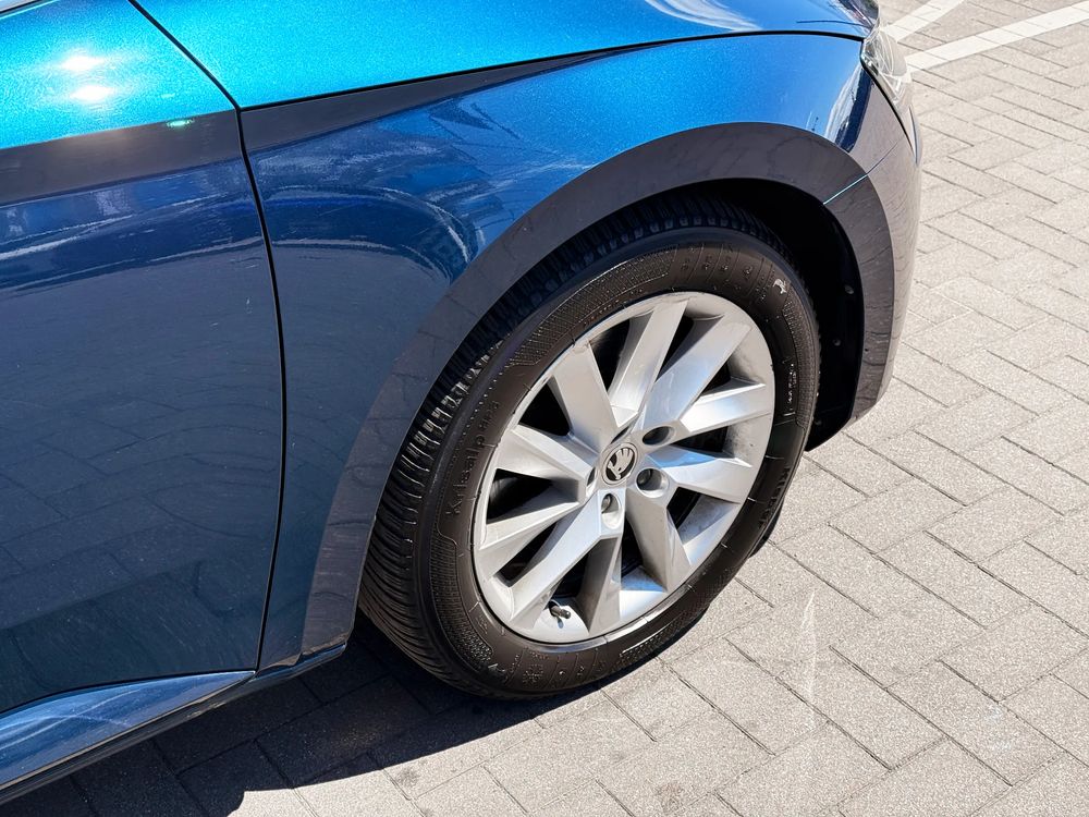 Skoda Superb 2.0 TDI Scr 4X4 Style DSG 200 KM — zdjęcie 5