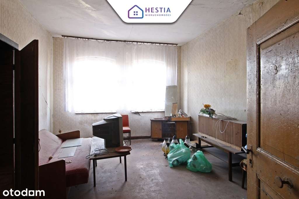 Poniemiecki dom z dużą stodołą - super cena!-12