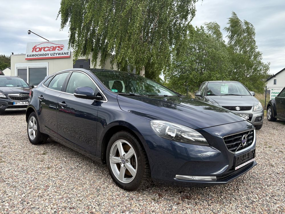 Volvo V40 II D3 Geartronic Momentum 2014