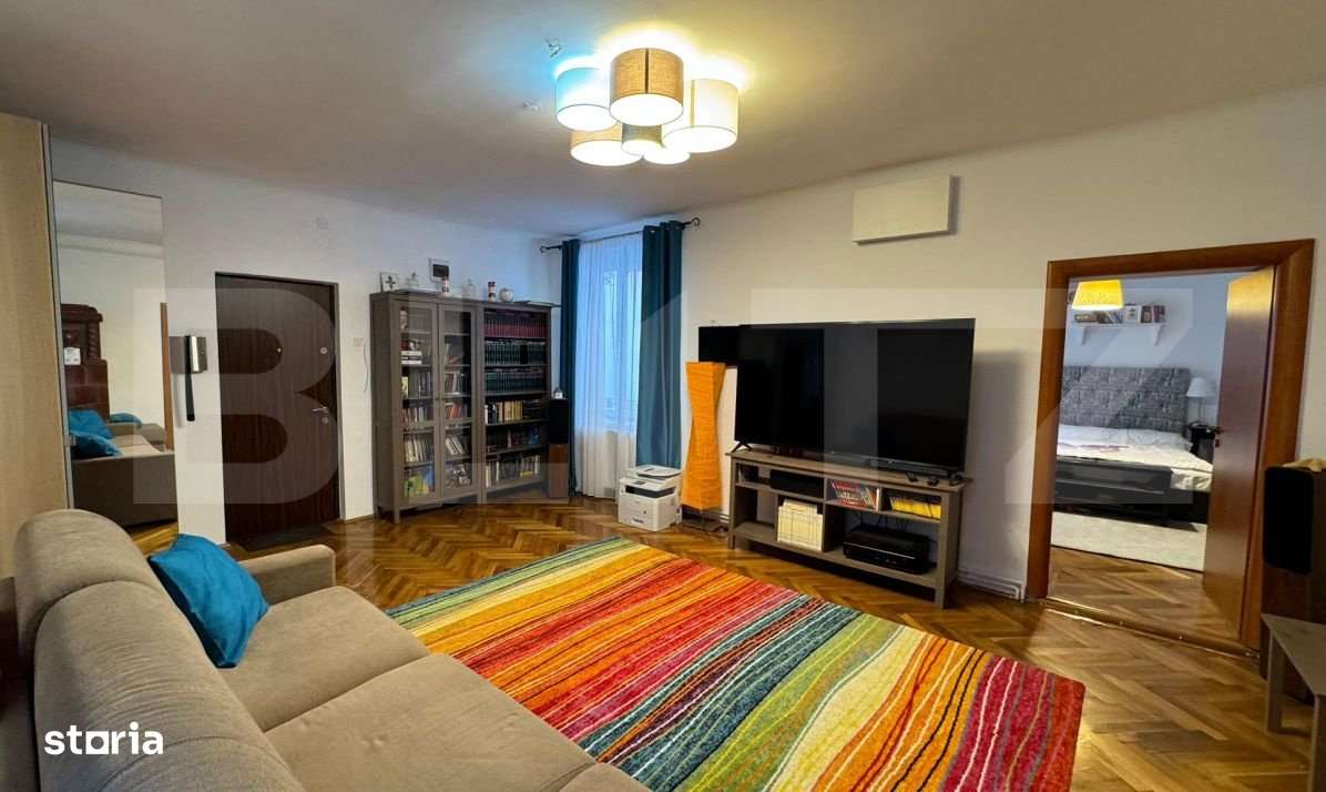 Apartament cu 4 camere, 150 mp, in Centrul Istoric al Brasovului - Imagine principală: 1/16