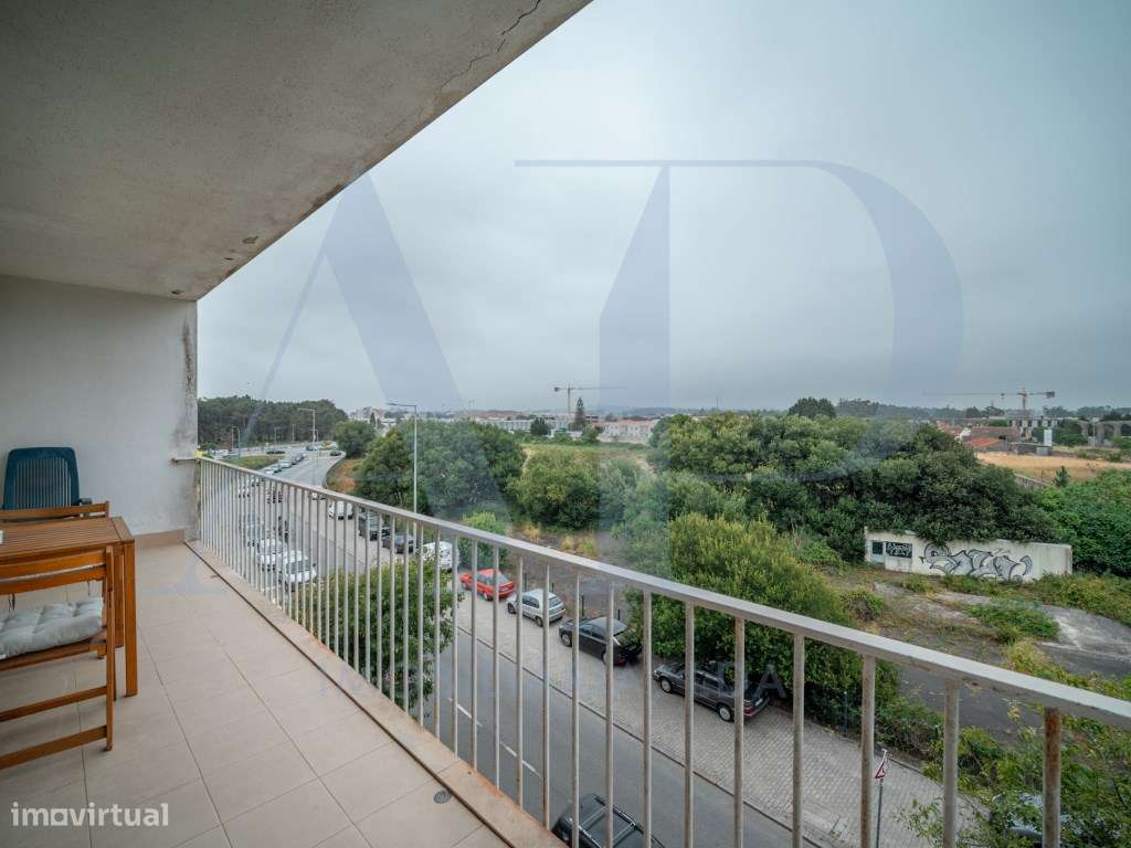 Apartamento T3 com varanda, e localização privilegiada em Vila do C...-8