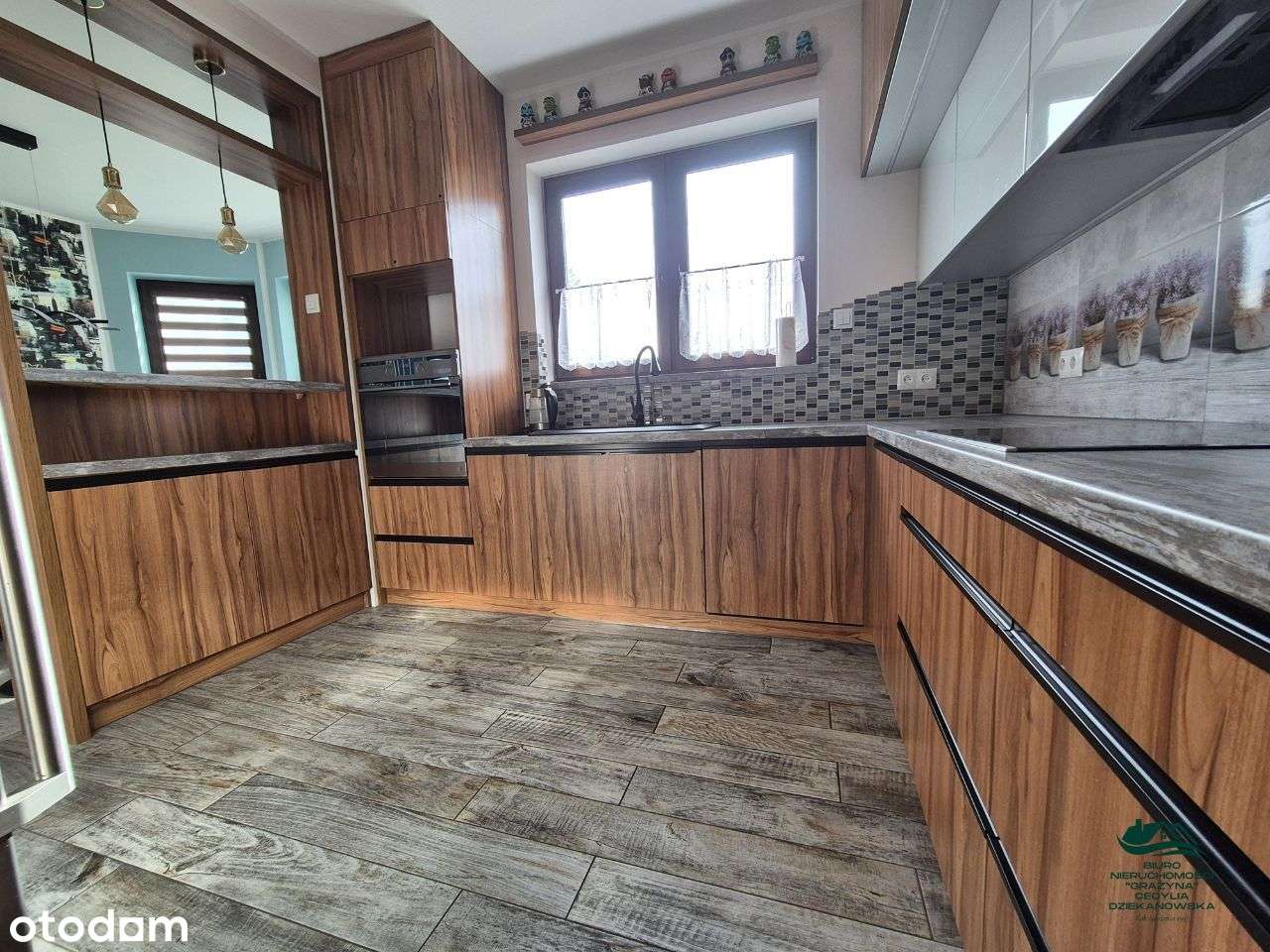 Dom z działką oraz z garażem ZGODA-6