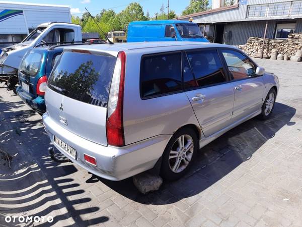 Mitsubishi Lancer kombi Na Części - 2