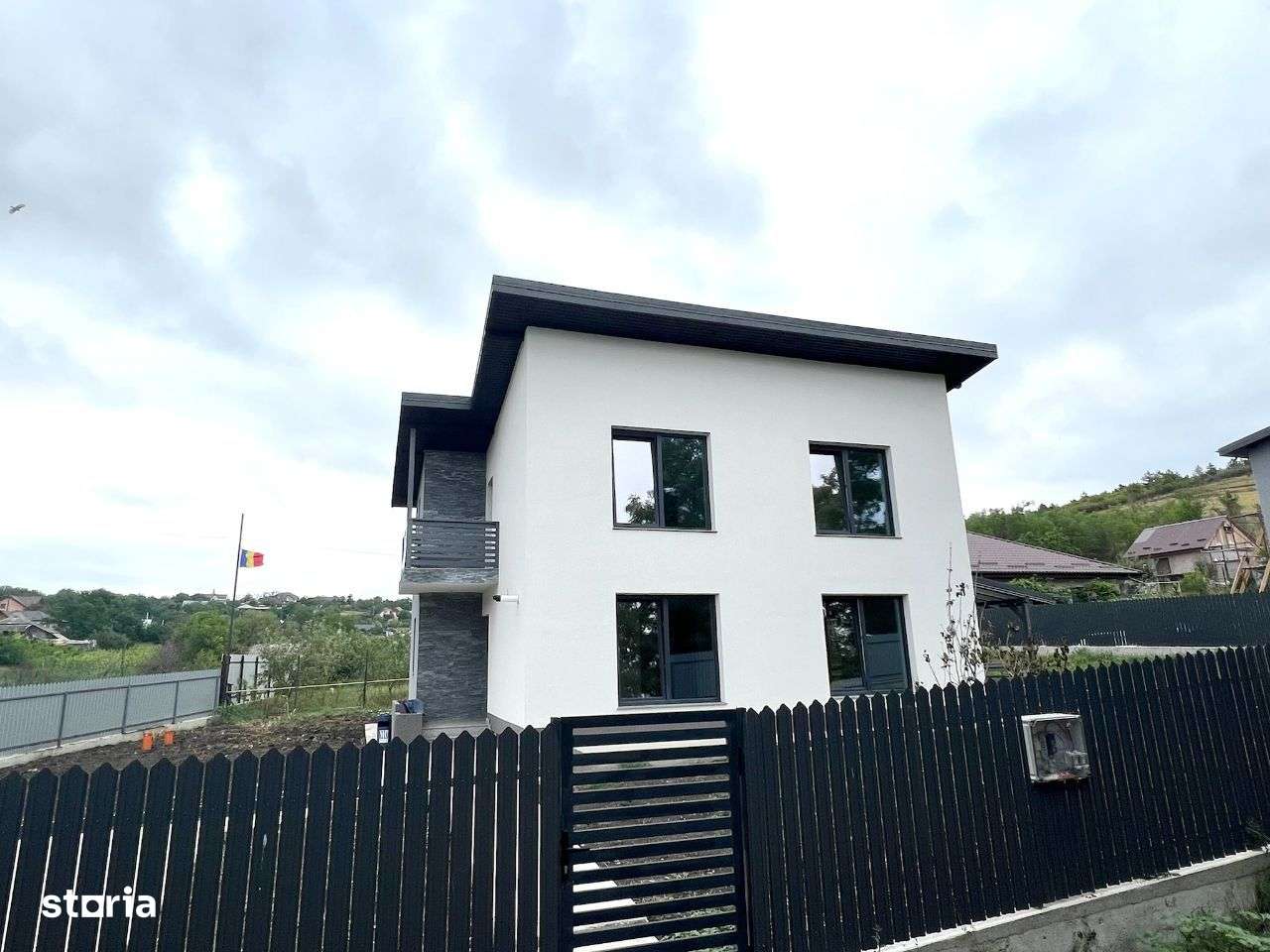 640 mp teren! Incalz. pard.! Vila 4 camere, Breazu - Rediu - Imagine principală: 2/10