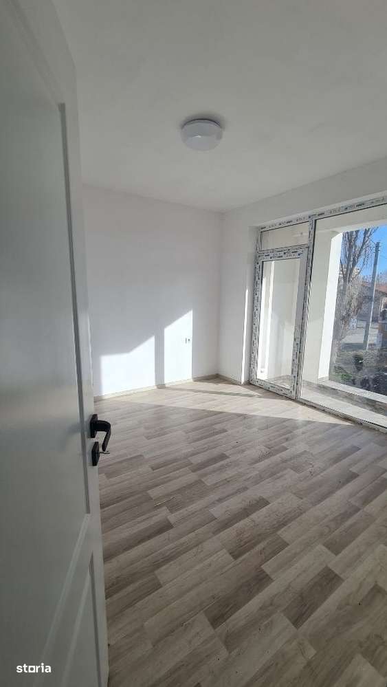 Apartament Eforie Nord 3 camere 87mp si 2 camere 66mp zona Lidl - Imagine principală: 5/8