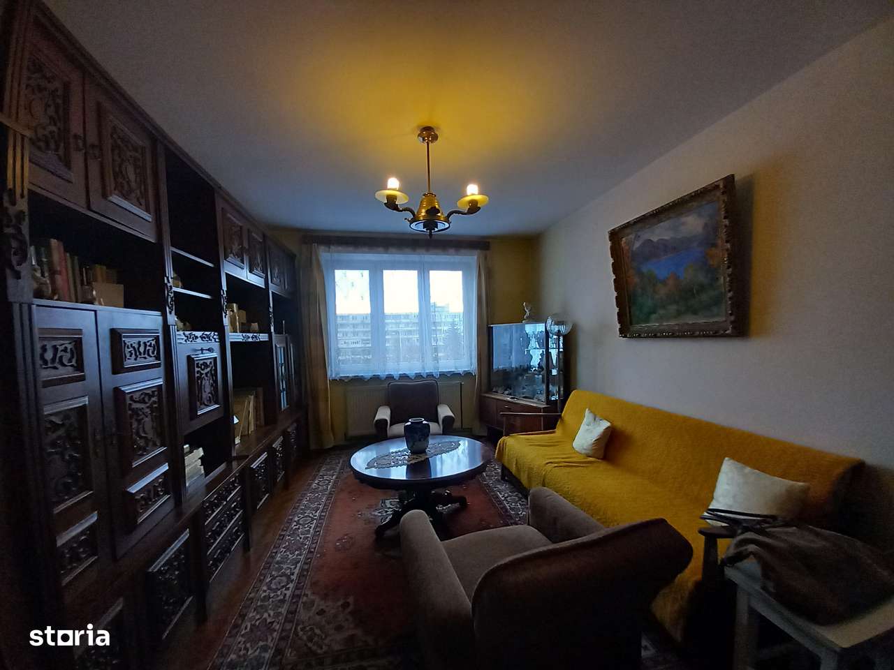 Bd. Unirii - Mc Donald s, apartament 3 camere, decomandat, etajul 2!!-2