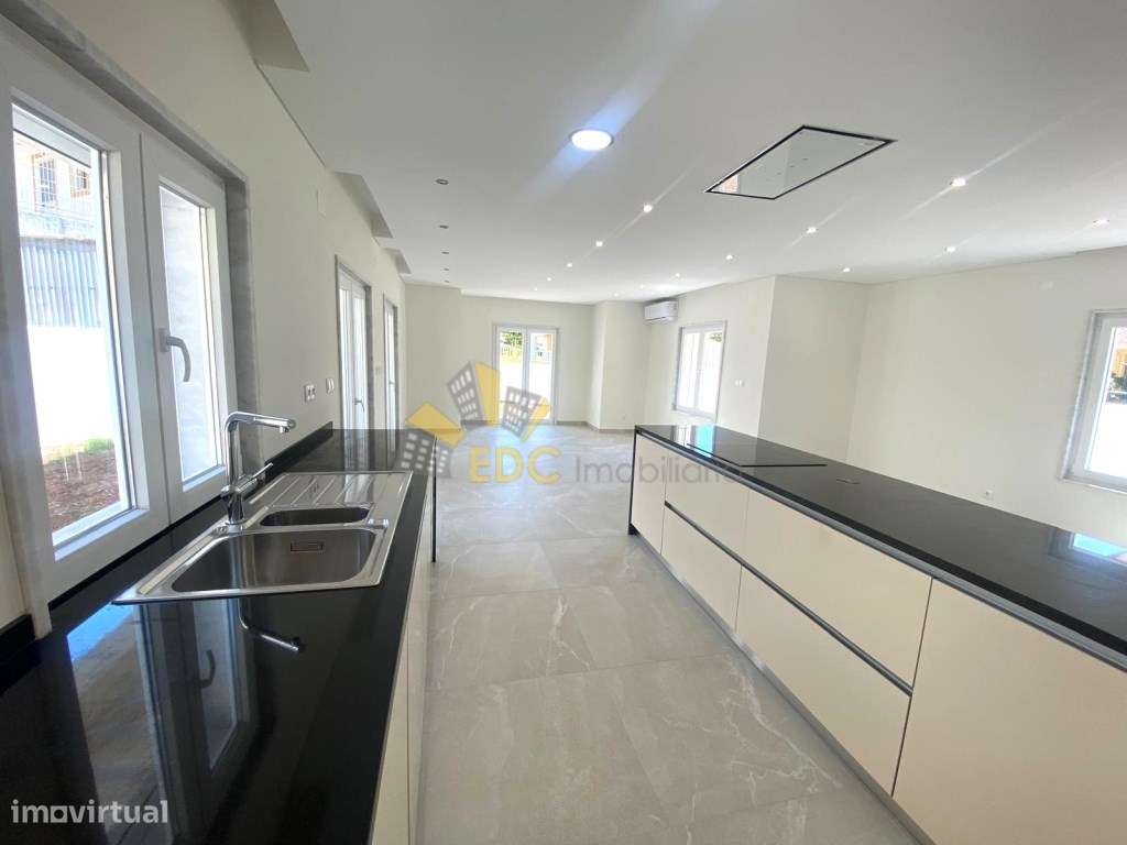 OFERTA ESCRITURA NOTARIAL| Moradia T3+1 | Construção Nova | Localiz...-11