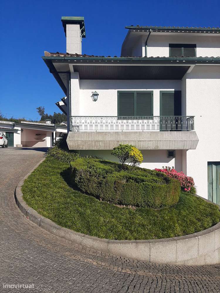 Moradia T5 para alugar, Vila Boa de Quires, Marco de Canaveses - Porto - Grande imagem: 4/28