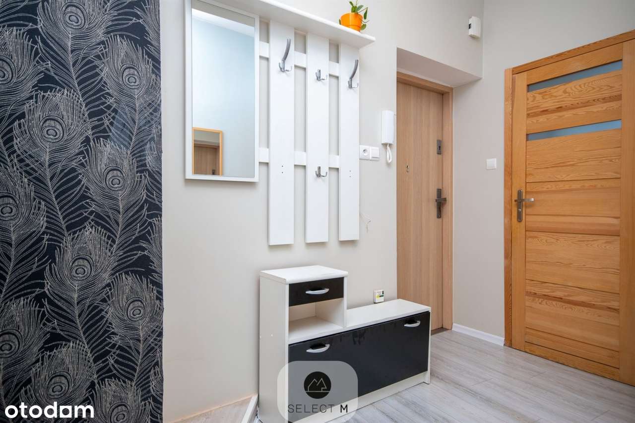 Czteropokojowe mieszkanie w centrum z parkingiem-7