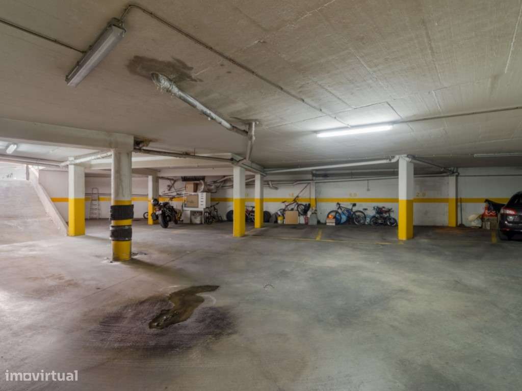 Apartamento T1 com Parqueamento e Arrecadação - Brandoa (Encosta do...-17