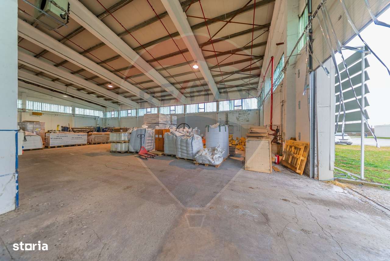 Spațiu industrial/hala de închiriat  1,354mp - Imagine principală: 3/8