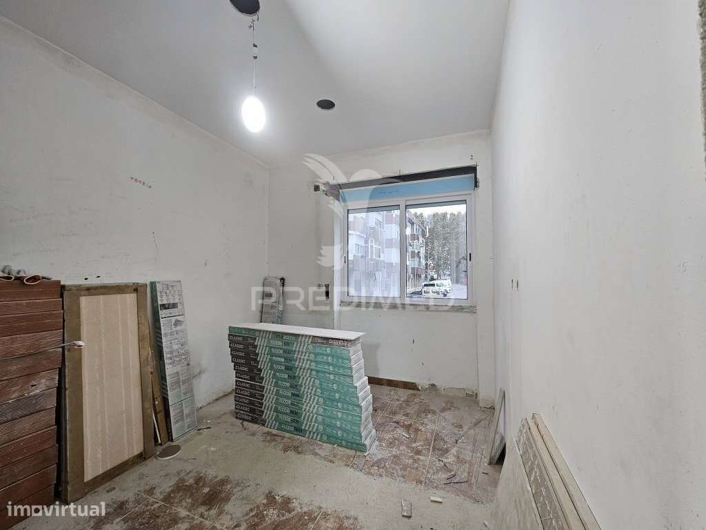 Vende se T2 Cova da Piedade  305000€ - Grande imagem: 5/10