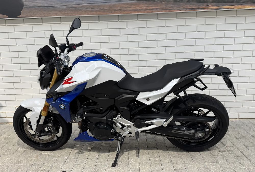 BMW F 900 R
